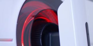 O que é Infinity core Lighting nos monitores Samsung