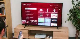 Como ligar o seu TCL Roku TV sem controle remoto de 4 maneiras diferentes
