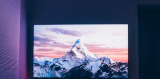 Como controlar um dispositivo externo conectado via Anynet+ (HDMI-CEC) com o controle remoto na Samsung Smart TV