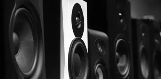 Como fixar nenhum som em alto-falantes de computador