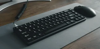 Como conectar um teclado e um mouse à Samsung Smart TV